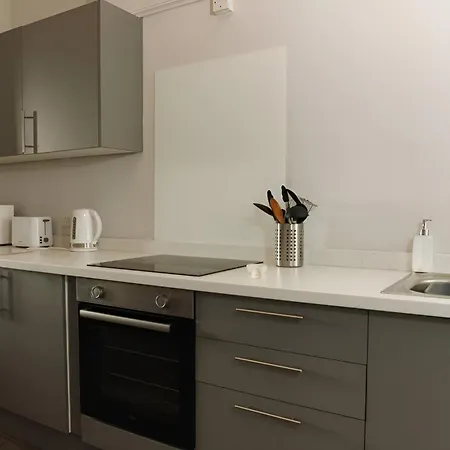 Seaside Bliss Your Perfect 1Br Wales Escape Llandudno Exterior photo